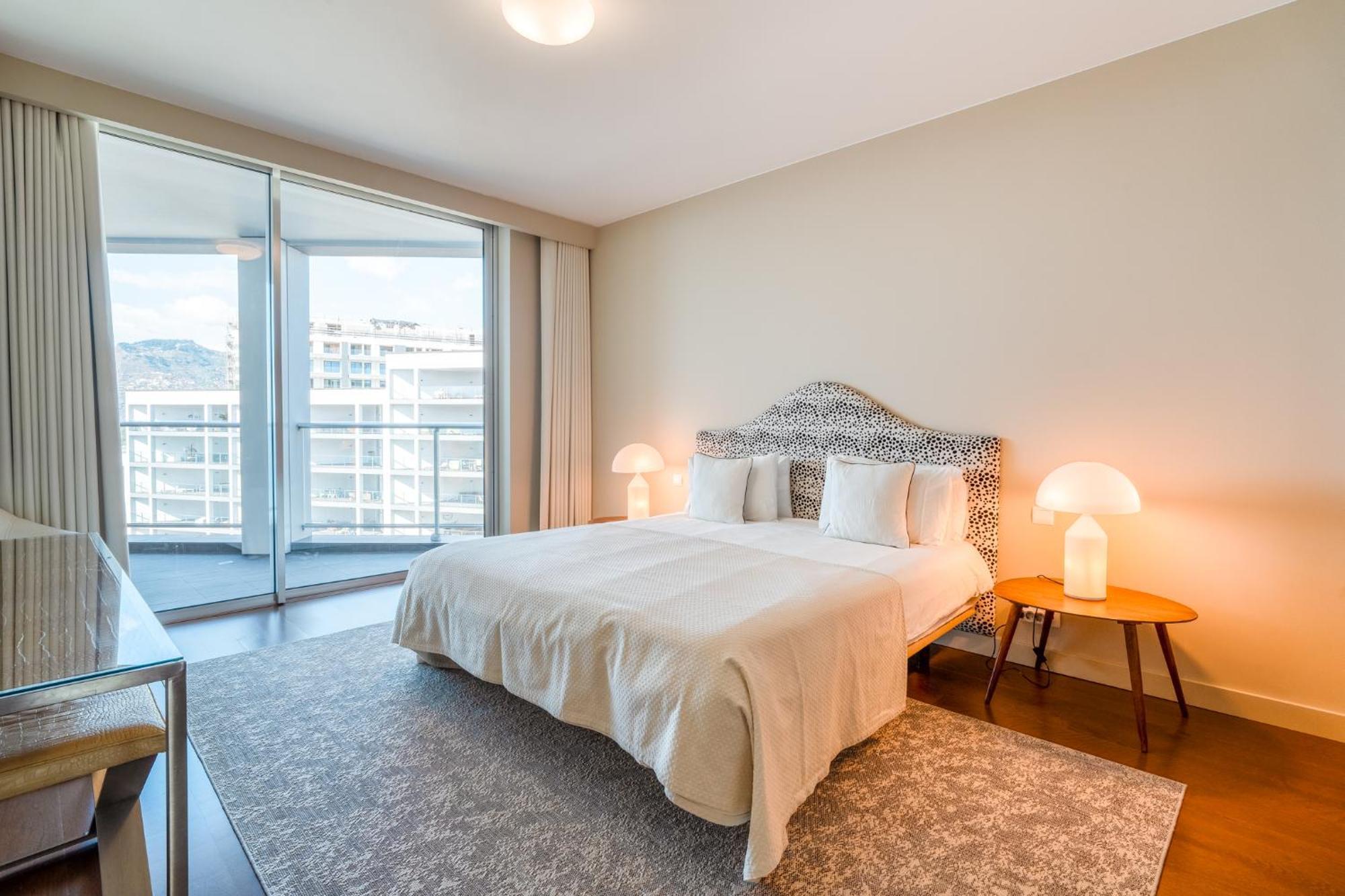 Suite 107 - Two Bedroom Apartment Фуншал Екстериор снимка